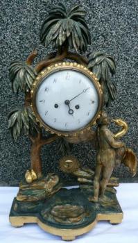 Uhr mit figuralen Skulptur - 1780